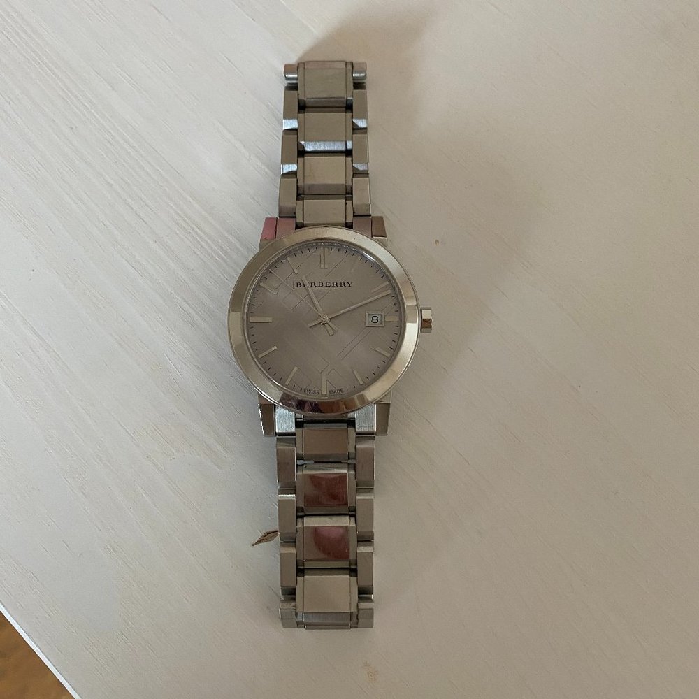 BURBERRY The City Silver Dial Stainless Steel Ladies Watch 34mm